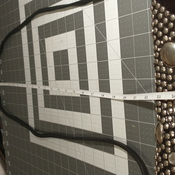 Black crossbody purse 23 in. Strap drop bejeweled Dove brand on zipper defect - Picture 6 of 13